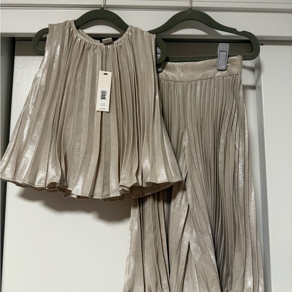 Banana Republic Kids Matching Set in Shimmering Silver